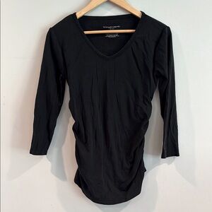 Liz Lange | Maternity Black V-Neck Top